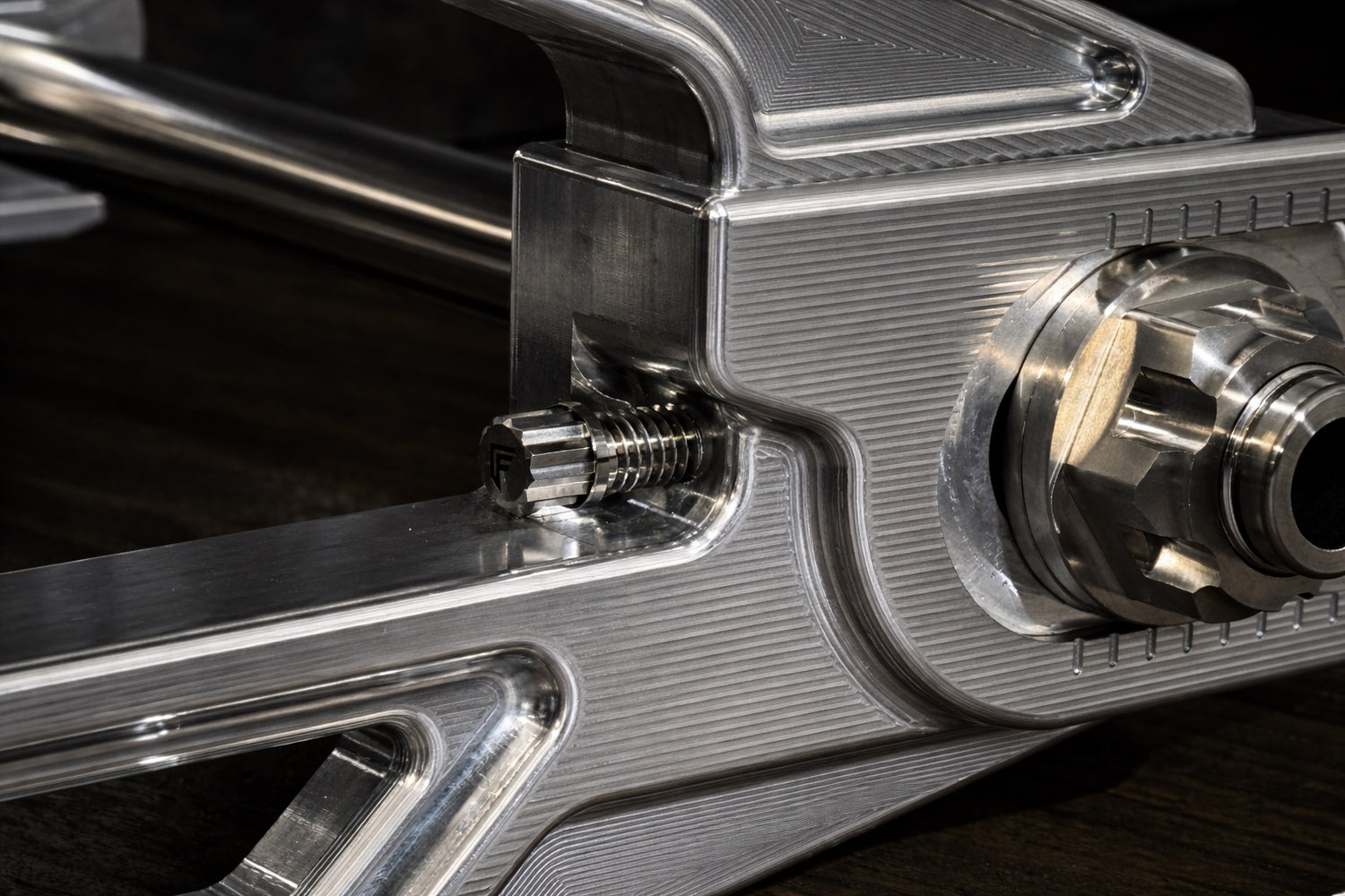 Vector Billet Swing Arm - 2018+ Softail
