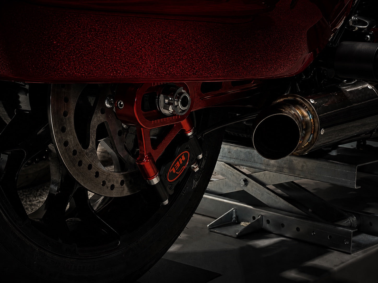 PF Mako Billet Swing Arm - 2009+ Touring (Engineer Certified)